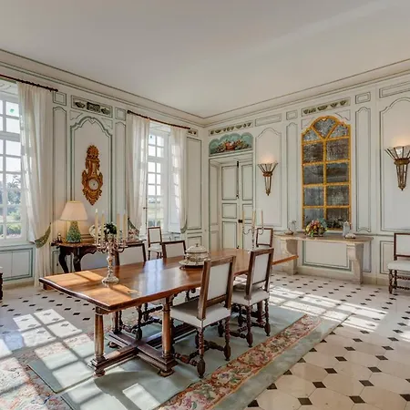 Chateau Sleeps 14 Pool Wifi Vakantiehuis Fontenay-sur-Mer