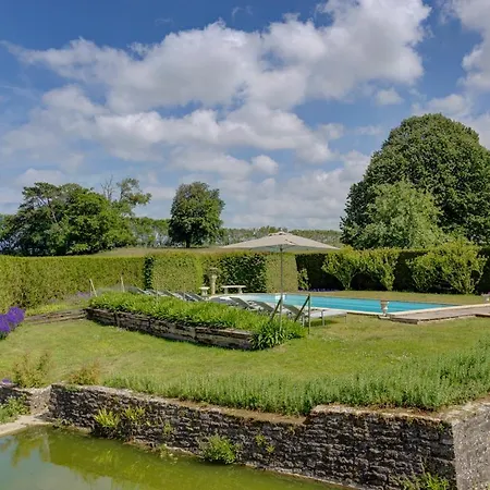 Chateau Sleeps 14 Pool Wifi Fontenay-sur-Mer